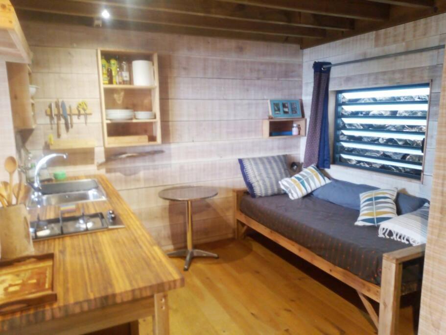 Bungalow Ecologique Avec Toilettes Seches Leu Kabanon Vue Mer แซ็งต์-เลอ ภายนอก รูปภาพ